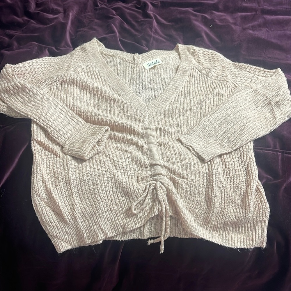 Listicle sz small sweater V front and back, front cinch dusty rose color